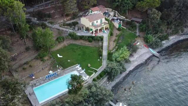 Villa Le Sprizze A Bordo Del Mare - Goelba Marciana Marina  Extérieur photo