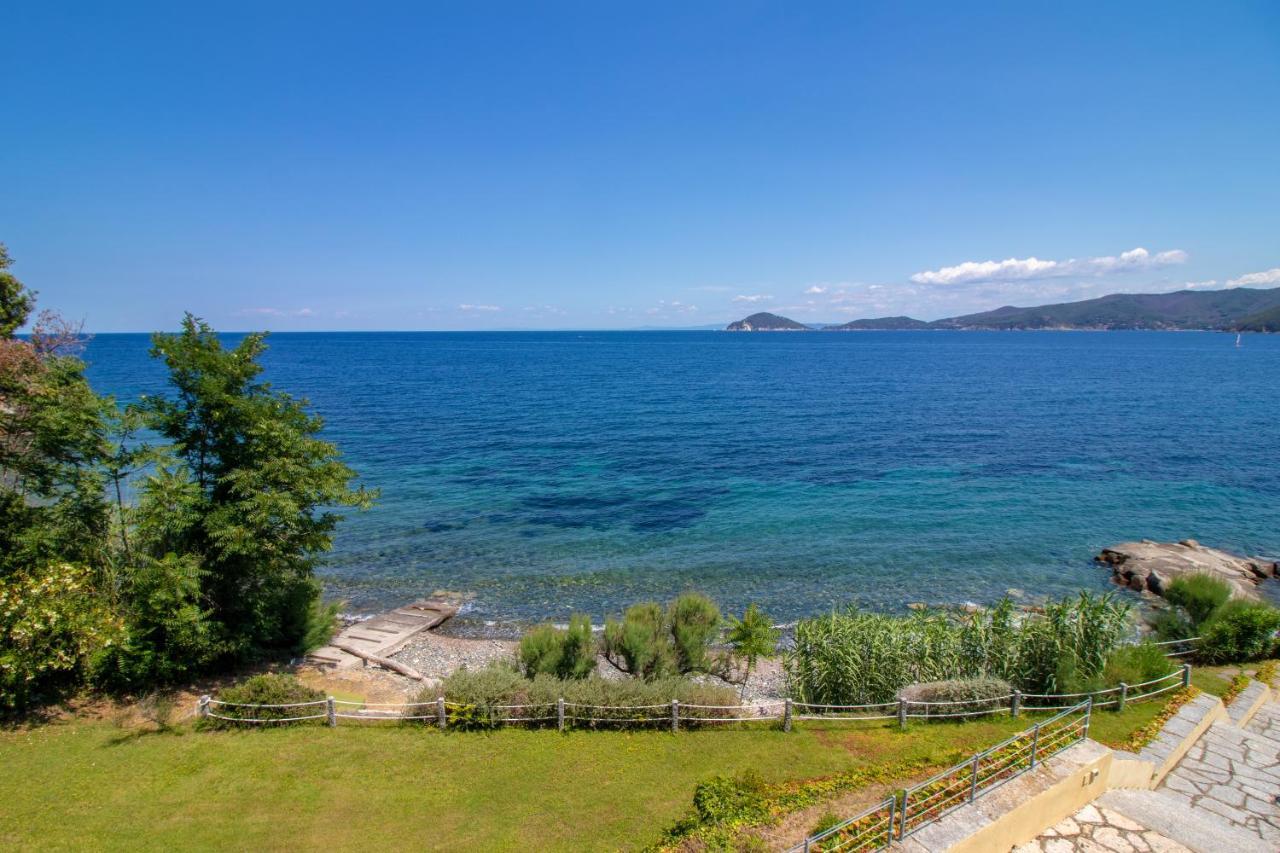 Villa Le Sprizze A Bordo Del Mare - Goelba Marciana Marina  Extérieur photo