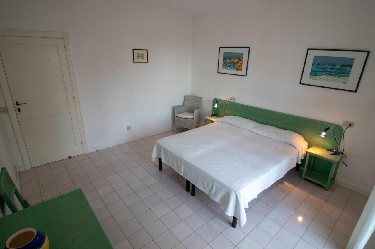 Villa Le Sprizze A Bordo Del Mare - Goelba Marciana Marina  Extérieur photo