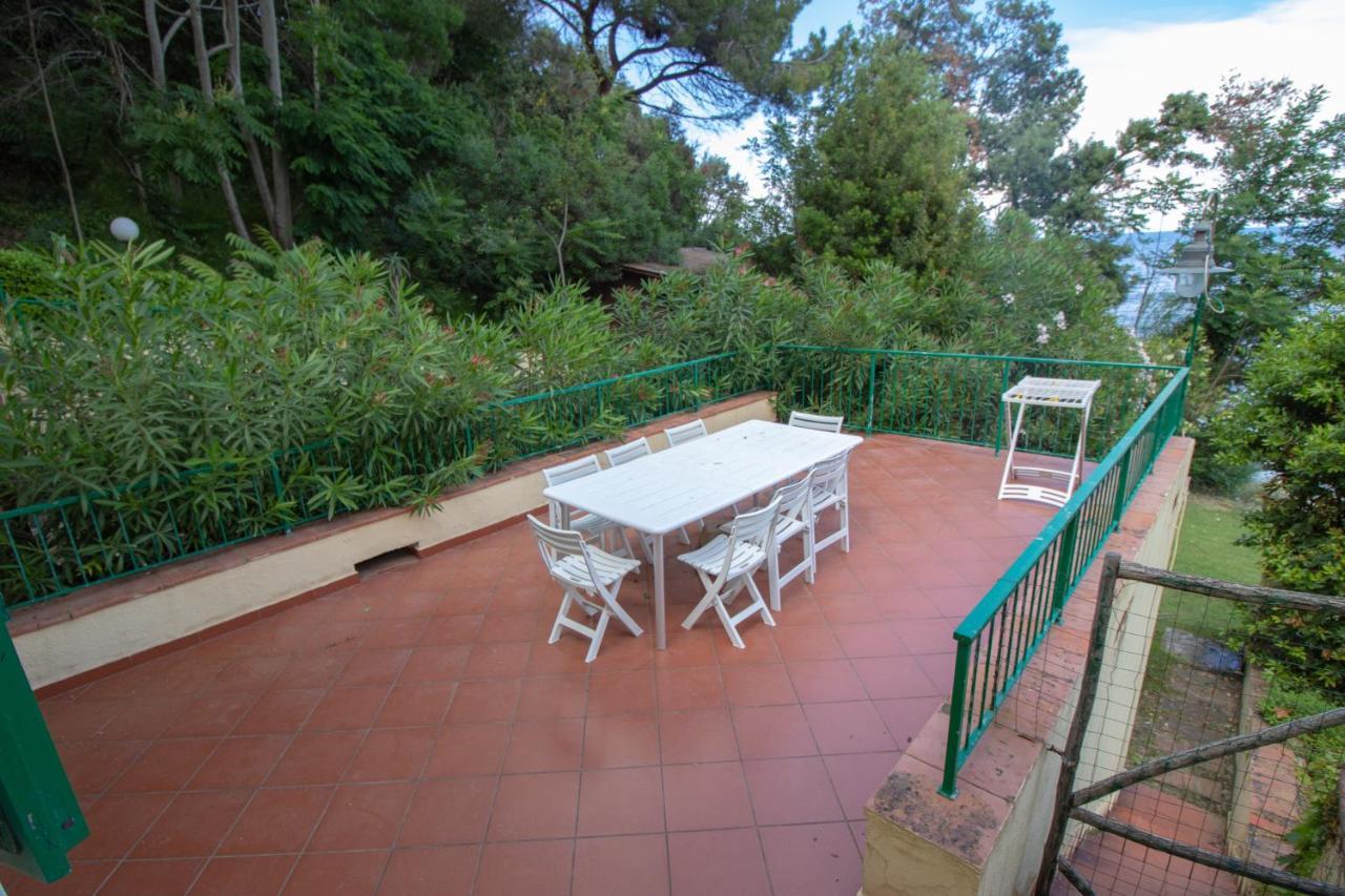 Villa Le Sprizze A Bordo Del Mare - Goelba Marciana Marina  Extérieur photo